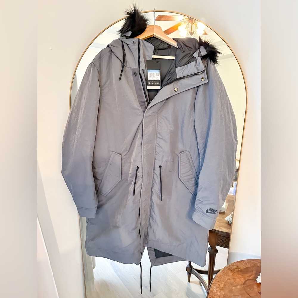 NWT Nike Down Filled Parka Men’s size Medium
